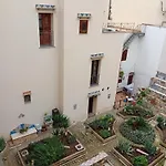 Vernagallo\'S House 2