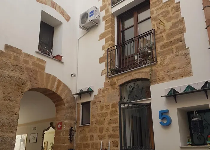 Vernagallo\'S House 2